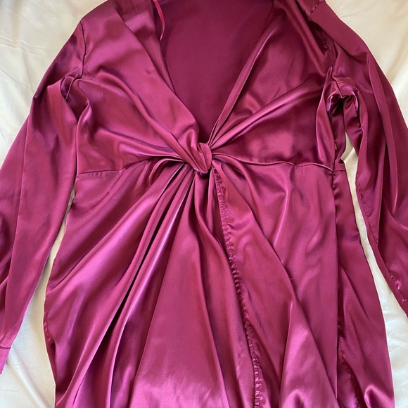 2XL Burgundy Dress (Kylie Jenner) - Picture 2 of 3
